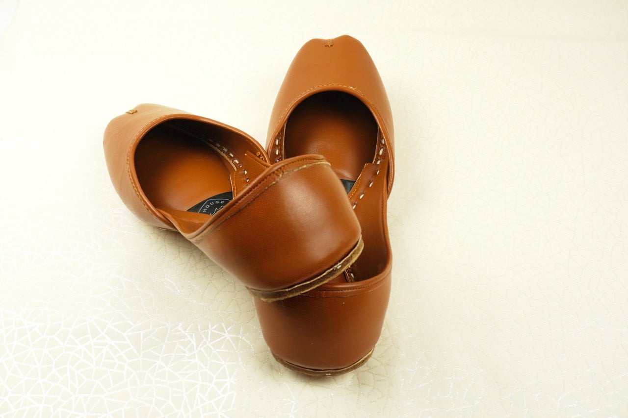 Jhoom - Brown