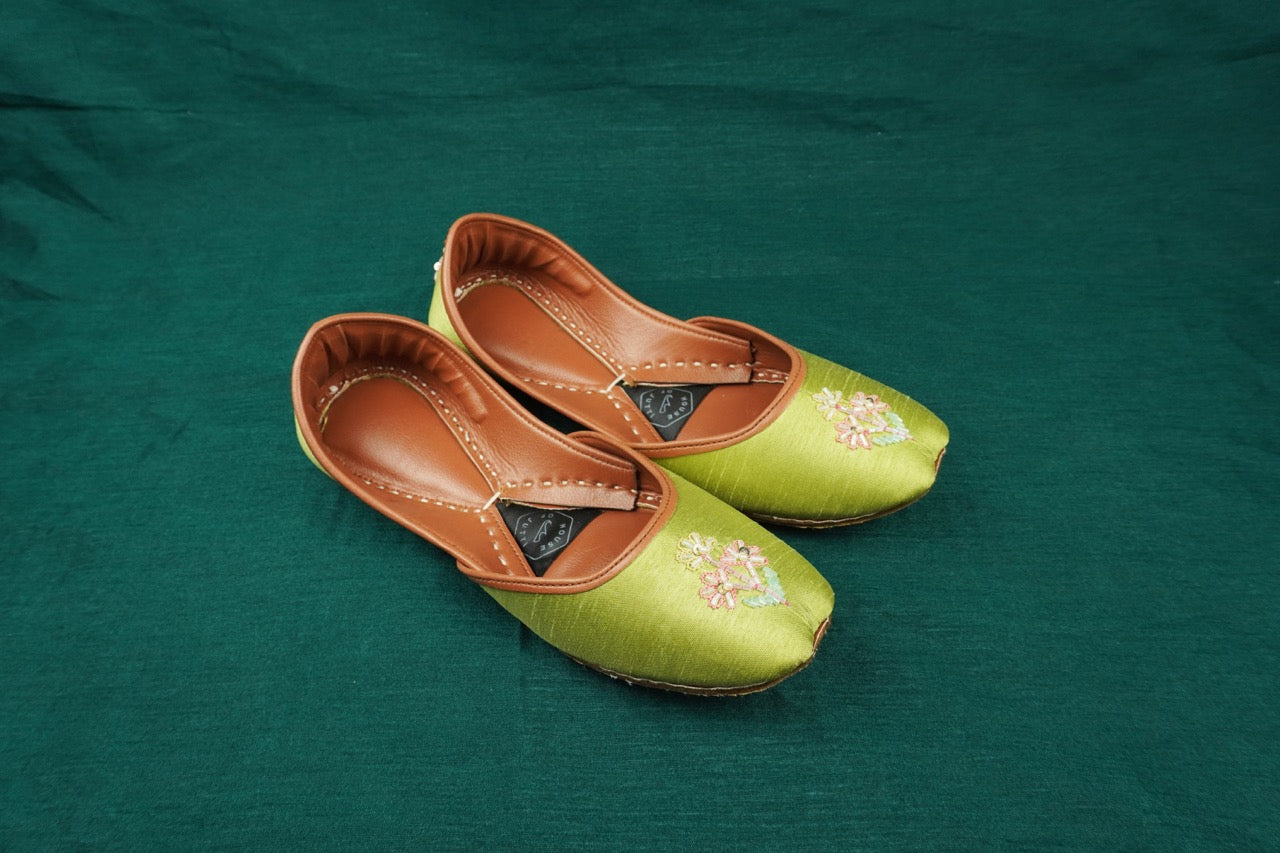 Laila - Light Green