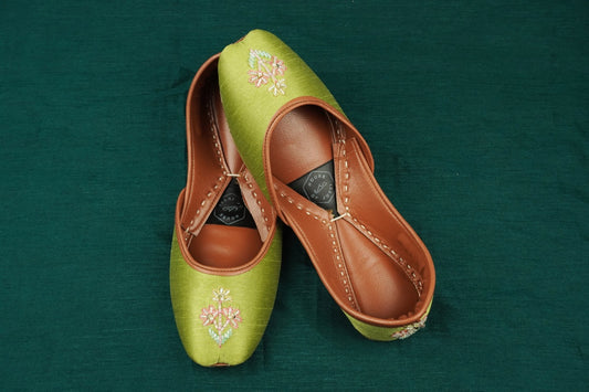 Laila - Light Green