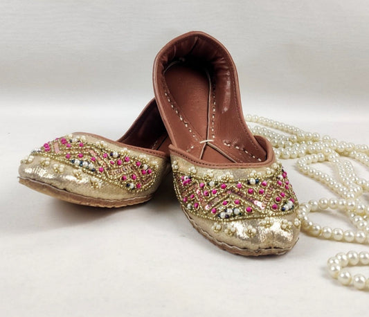 Sunehri Mehndi